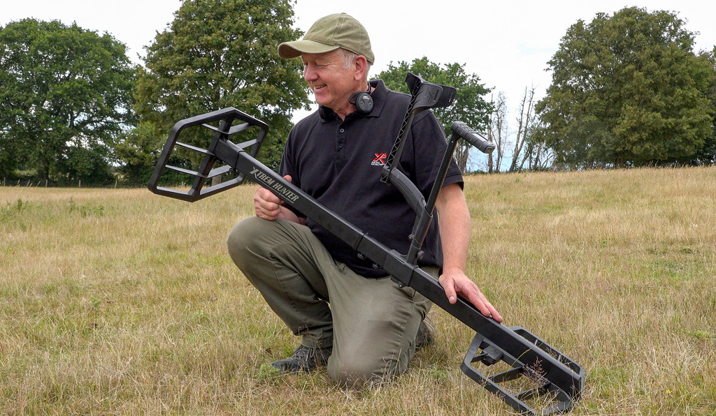 The XP Xtrem is an industrial metal detector made for finding deep targets