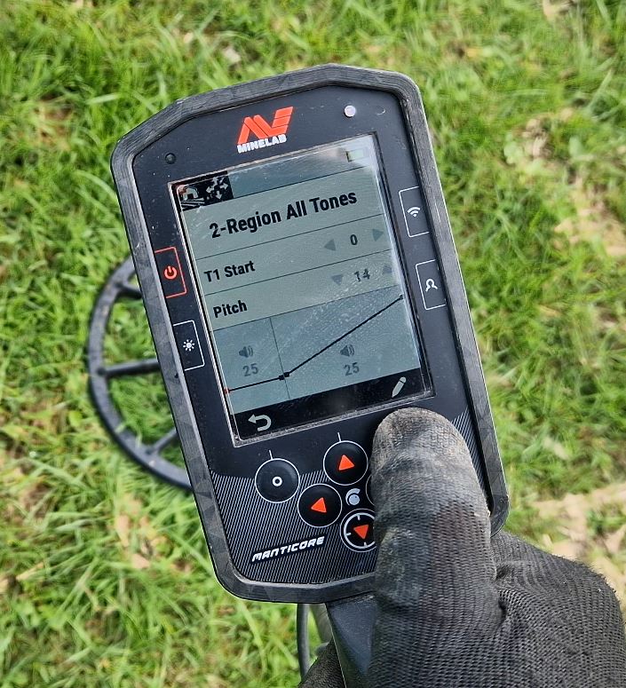 Minelab Manticore 2 tone hybrid