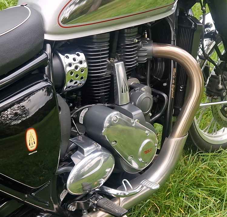 BSA Goldstar 650 righ hand engine cover